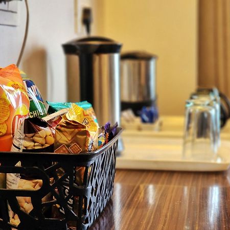 Hotel Surya シムラー エクステリア 写真