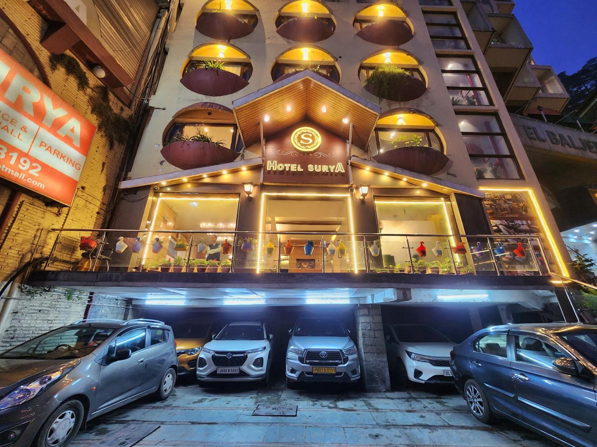Hotel Surya シムラー エクステリア 写真