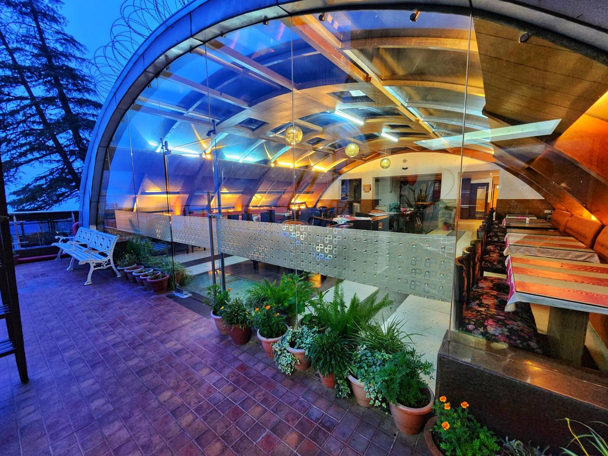 Hotel Surya シムラー エクステリア 写真